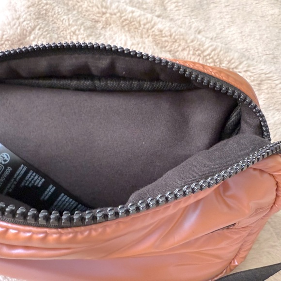 NWT FP Movement by Free People Iridescent Belt Bag Desert Rose Limited Edition - Picture 7 of 11